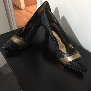 NWOT CARLOS BY CARLOS SANTANA HEELS!